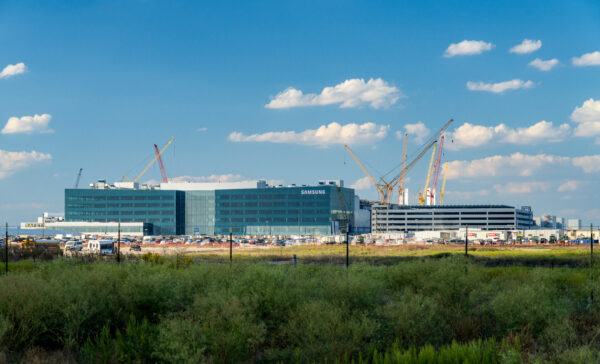 Construction of massive Samsung semiconductor fab manufacturing facility in Taylor, Texas